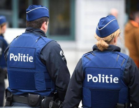 Dracht van model 9 voor jagers niet verplicht Dracht van model 9 voor jagers niet verplicht