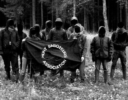 Jachtsaboteurs aan het werk Jachtsaboteurs aan het werk